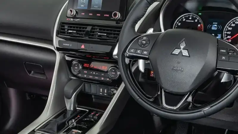 mitsubishi-eclipse-cross-interior-800×389